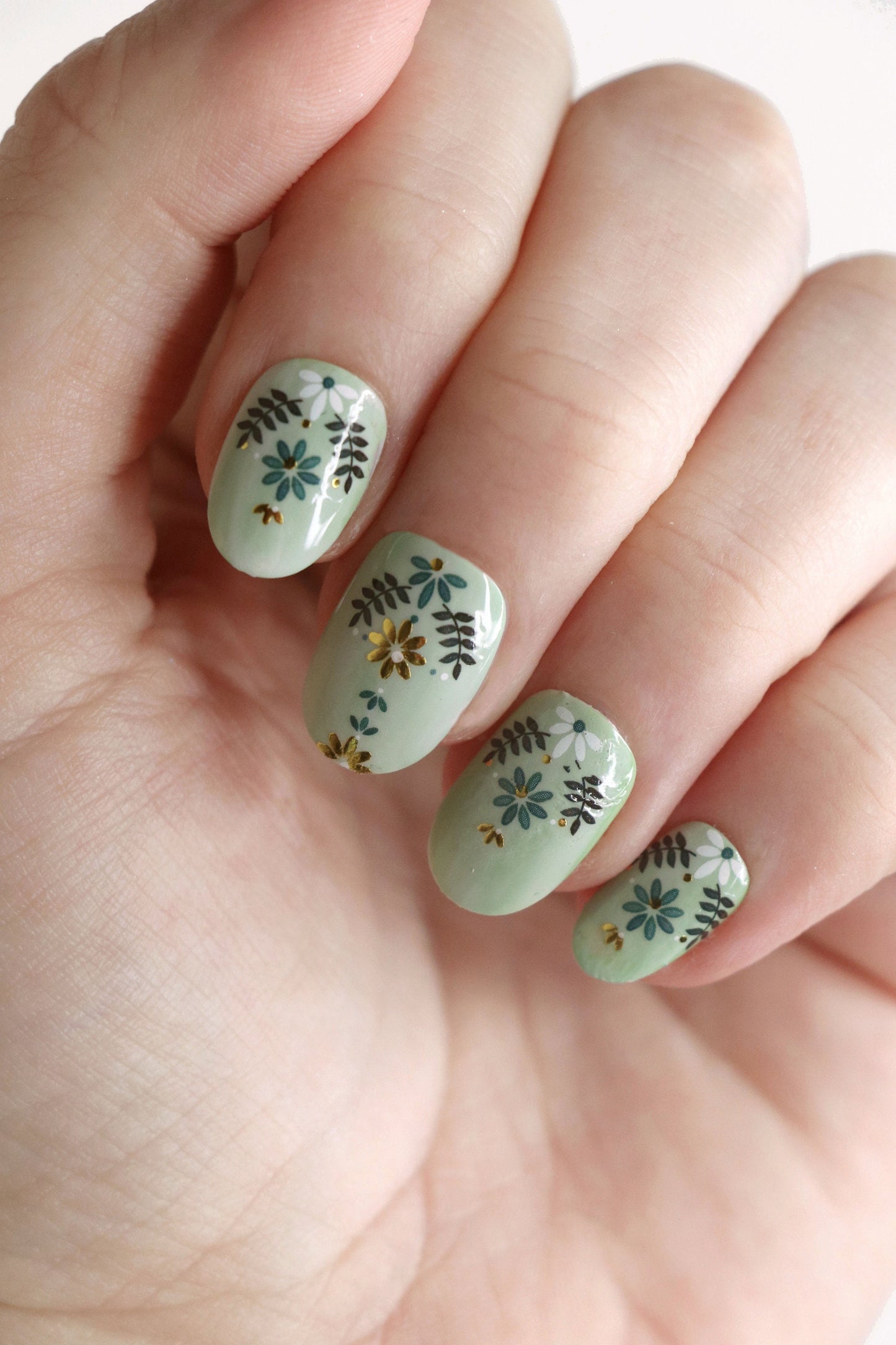 Blue, white and gold floral pattern waterslide nail decals