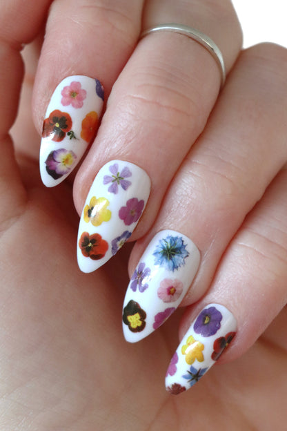 Colorful flowers nail art DIY